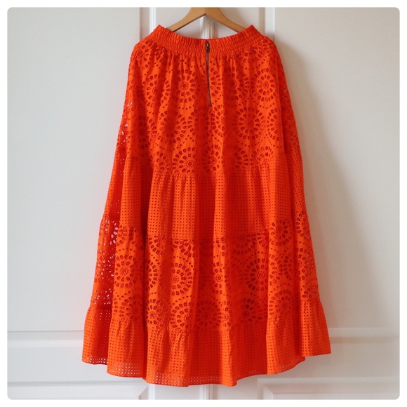 ALICE + OLIVIA Melony Midi Skirt - Picture 12 of 15